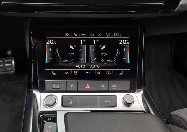 Audi e-tron cena 299900 przebieg: 8135, rok produkcji 2023 z Nisko małe 781